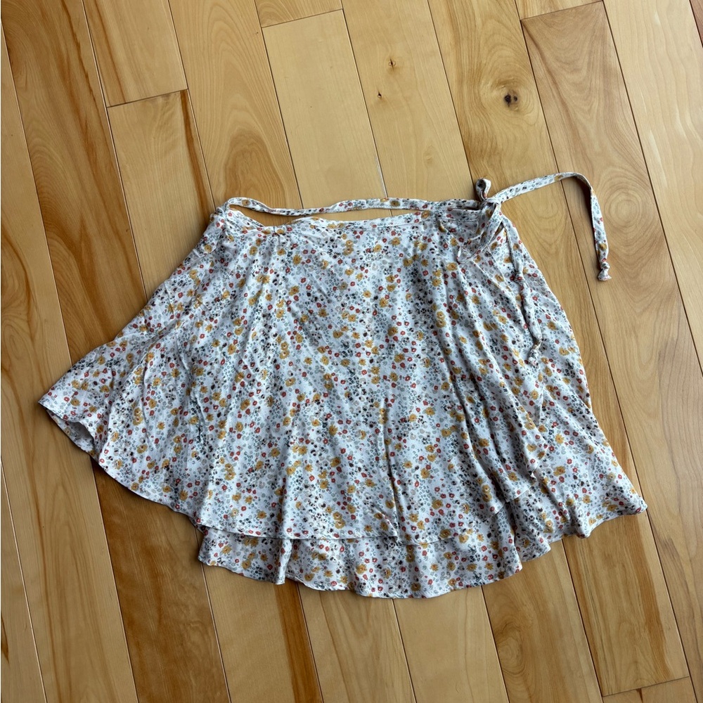Floral Wrap Skirt - Cream -NWT